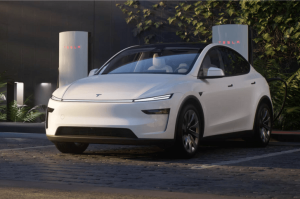 tesla model y juniper,tesla,kapott,hatótáv,belső,második,teljesen,wltp,utastér,akkumulátor,hasonló,csomagtér,