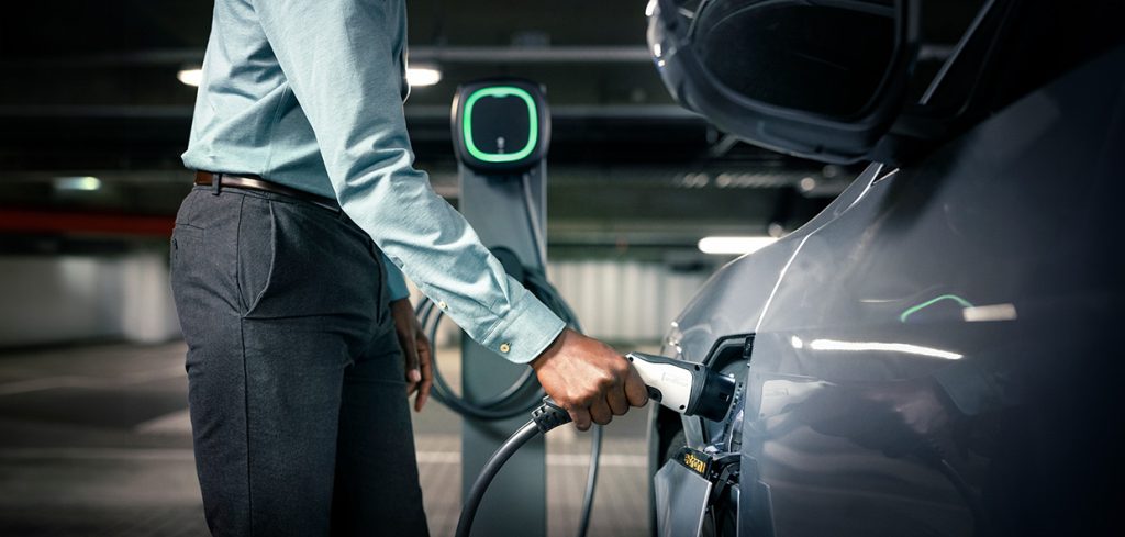 autó támogatási,milliárd forint,2,8 millió,lezárt teljes üzleti,tisztán elektromos,tól,támogatási összeg,egyéni vállalkozók,kwh,akkumulátor,